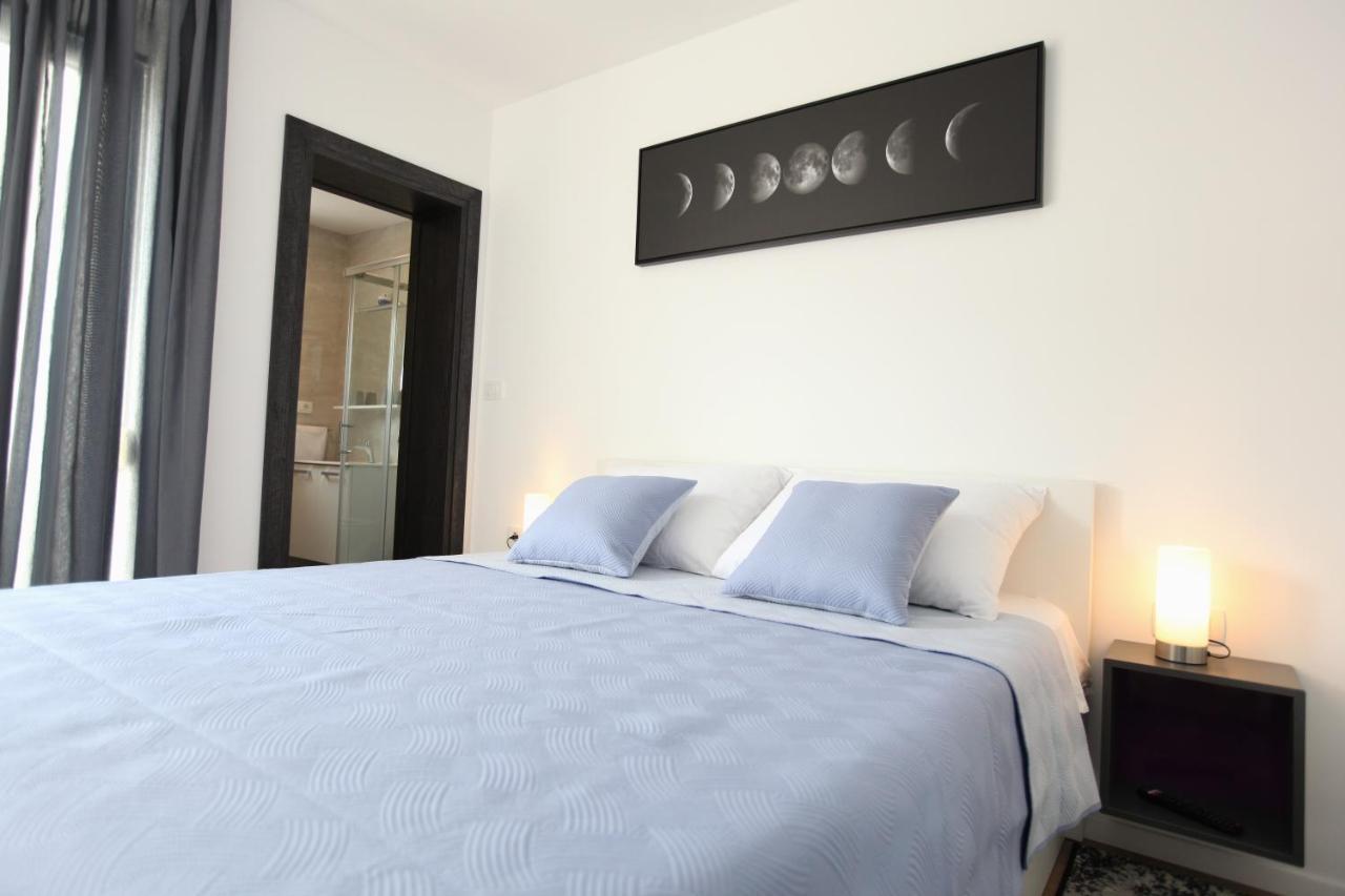 Apartmani Ive Трогир Экстерьер фото