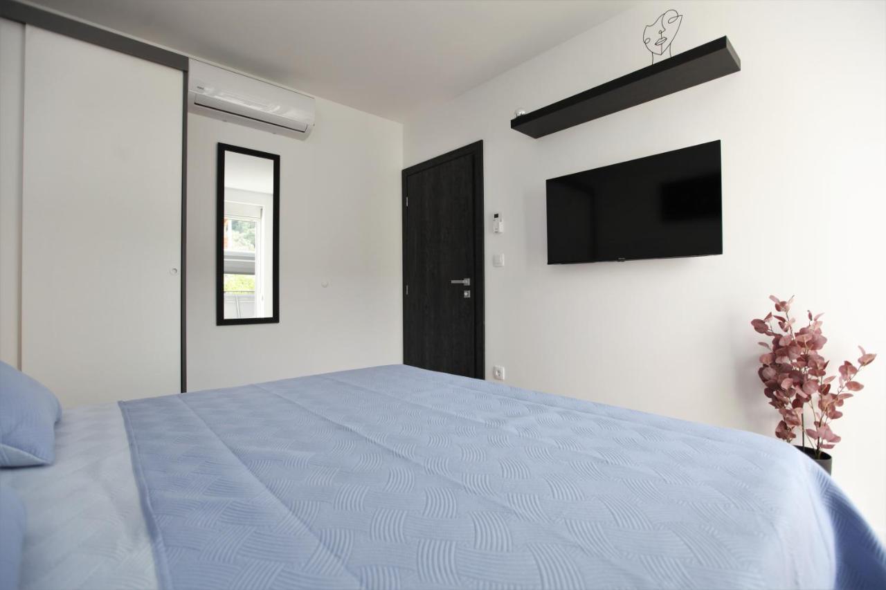 Apartmani Ive Трогир Экстерьер фото