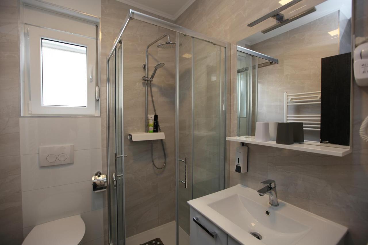 Apartmani Ive Трогир Экстерьер фото